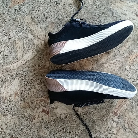 Sorel Out and About waterproof sneaker shoe. - Picture 7 of 12